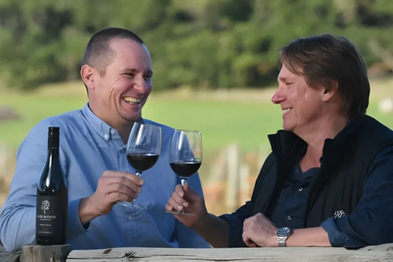 Winemaker Darryl Catlin and Sidewood owner Owen Inglis